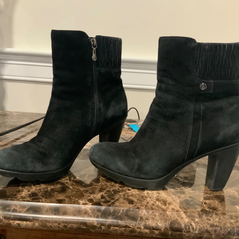 Boots - Picture 5 of 5